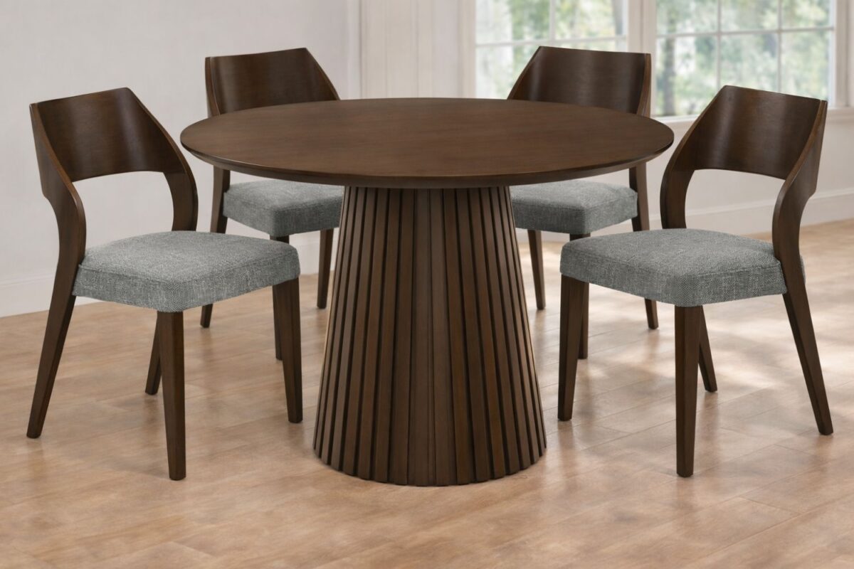 Comedor Frey y sillas moller